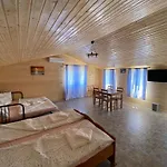 Gæstehus Pensiunea Blue House 3*